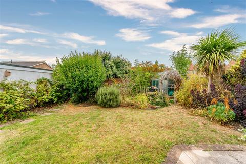 3 bedroom detached house for sale, Three bedroom detached home in a prime location in the village of Yatton