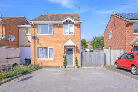 3 bedroom detached house for sale, Birkdale Close, Grantham NG31