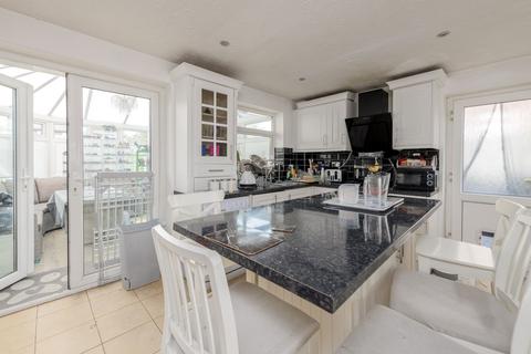 3 bedroom detached house for sale, Birkdale Close, Grantham NG31