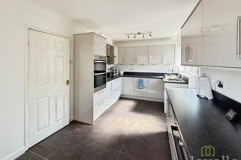 3 bedroom bungalow for sale, Waverley Avenue, Lincoln LN6