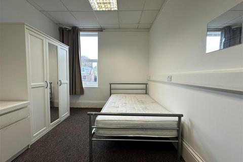 1 bedroom in a house share to rent, Clarkegrove Road, Sheffield S10