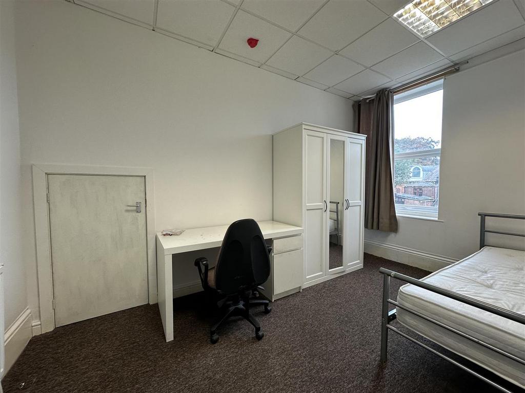 Bedroom 2.jpeg