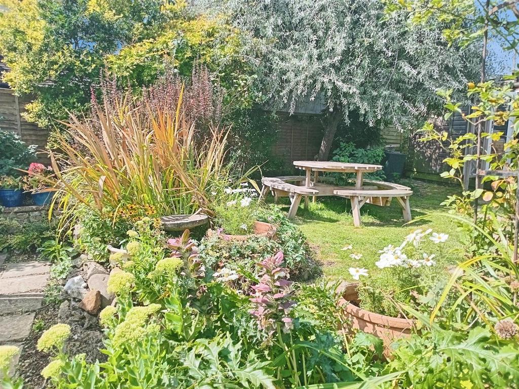 Garden  (9).jpg