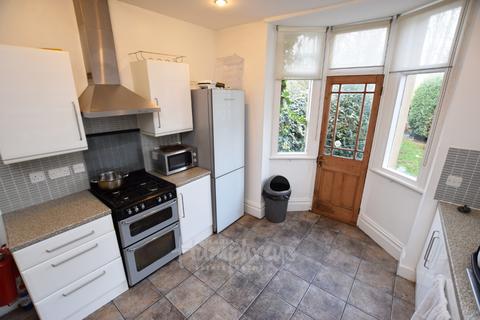 1 bedroom in a house share to rent, Colwyn Road, Northampton NN1
