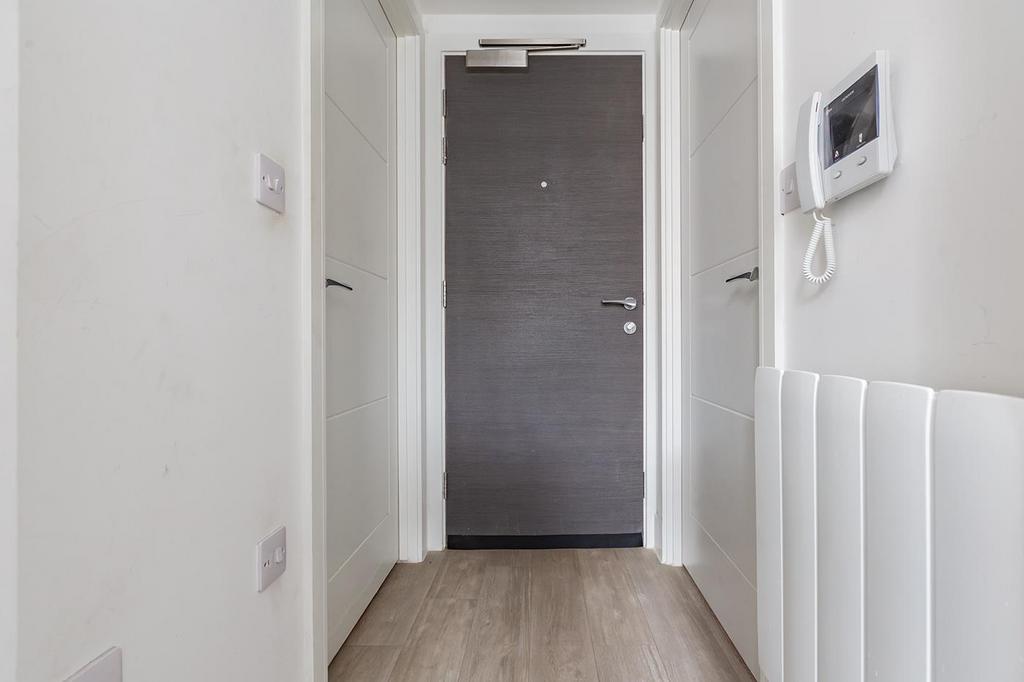 8 Manor Gardens-LR7.jpg