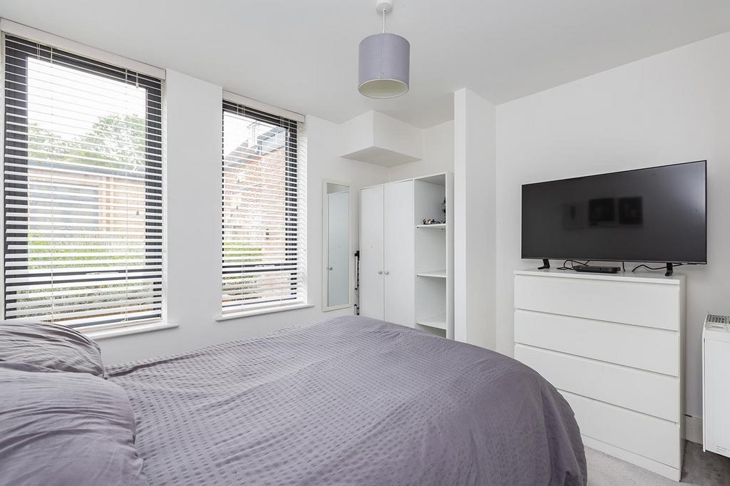 8 Manor Gardens-LR5.jpg