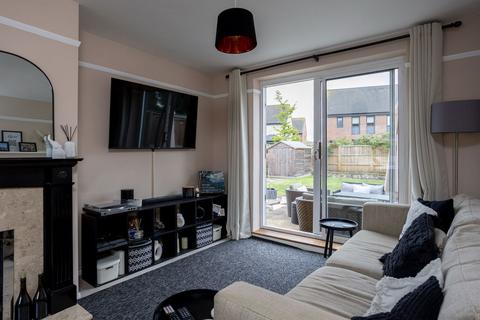 3 bedroom semi-detached house for sale, Dijon Avenue, York YO24