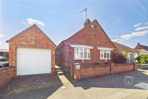 2 bedroom bungalow for sale, Neale Avenue, Northamptonshire NN16