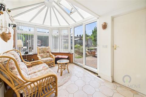 2 bedroom bungalow for sale, Neale Avenue, Northamptonshire NN16