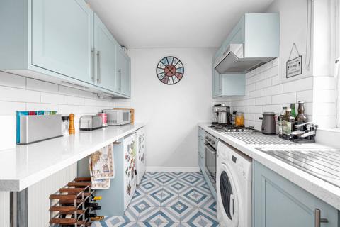 1 bedroom flat for sale, Bartholomew Close, London