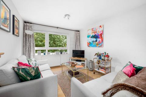 1 bedroom flat for sale, Bartholomew Close, London
