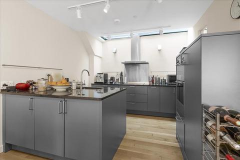 undefined, Ennismore Mews, London, SW7