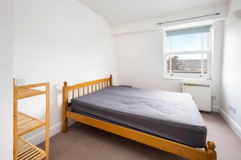 24 Hanover Place, London, E3 4QD