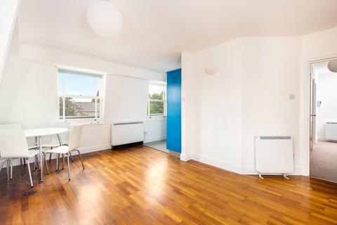24 Hanover Place, London, E3 4QD