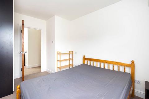 24 Hanover Place, London, E3 4QD