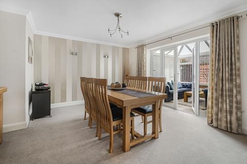 undefined, Dovehouse Lane, Kensworth, Dunstable, LU6