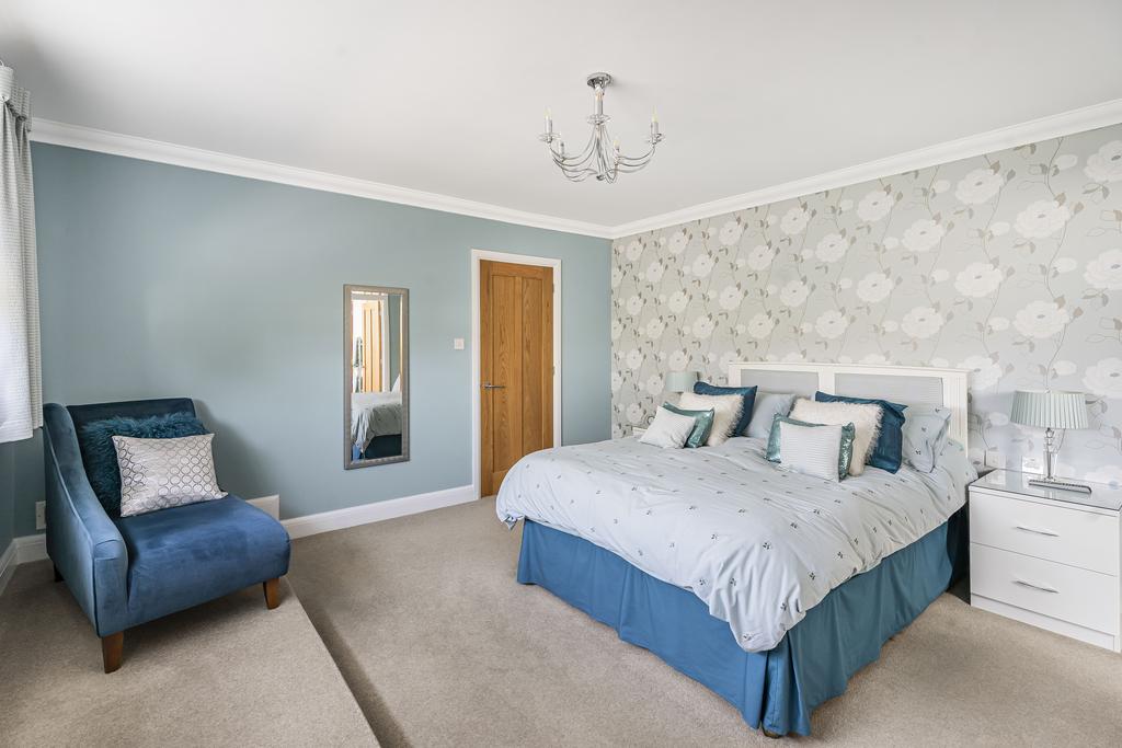 Principal bedroom