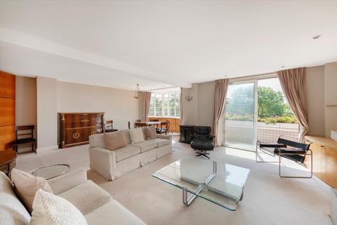 3 bedroom flat for sale, St James's Close, St John's Wood NW8