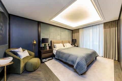 2 bedroom flat to rent, Ashburton Place, London W1J
