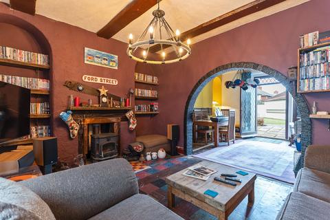 3 bedroom terraced house for sale, Somerton Road, Newport, NP19