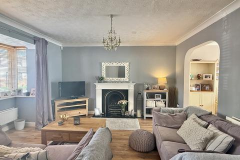 3 bedroom detached house for sale, Little Hayes, Kingsteignton, Newton Abbot