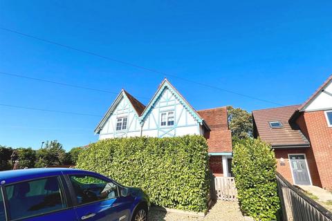 2 bedroom semi-detached house for sale, Old Road, East Cowes