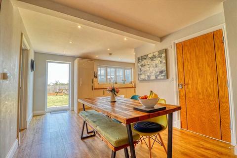 3 bedroom bungalow for sale, Kirby Road, Great Holland CO13