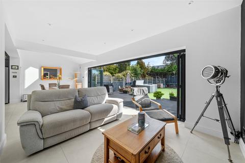 4 bedroom semi-detached house for sale, Penhill Road, Bexley, Kent, DA5