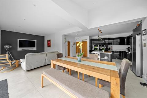4 bedroom semi-detached house for sale, Penhill Road, Bexley, Kent, DA5
