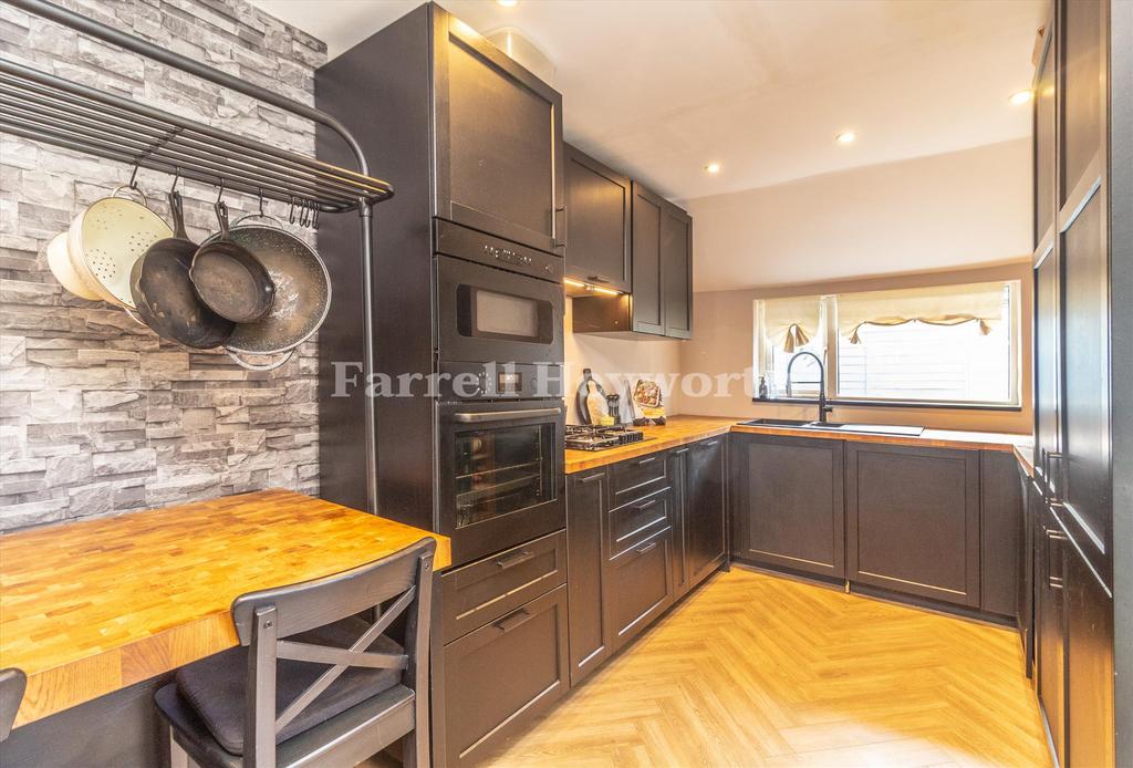 Kitchen image 2