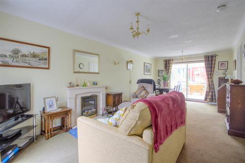 undefined, Reeval Close, Earby