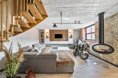 2 bedroom barn conversion for sale, Mill Street, Somerset BA9