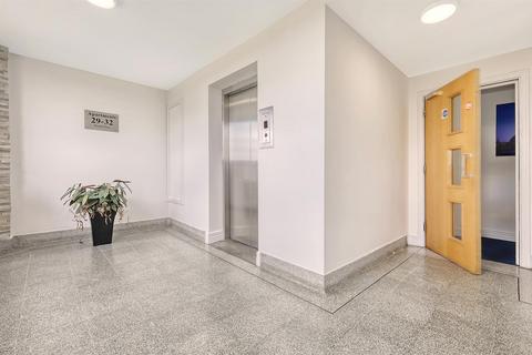 2 bedroom apartment for sale, Belgrave Heights, Wanstead