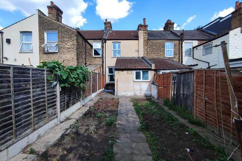 2 bedroom terraced house for sale, Hubert Rd, East Ham, E6