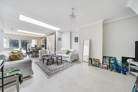 6 Walton Drive, Harrow, HA1 4UZ