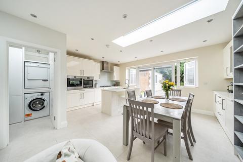 6 Walton Drive, Harrow, HA1 4UZ