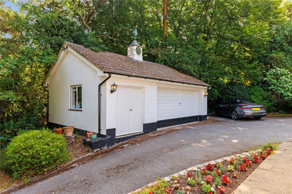 Double Garage