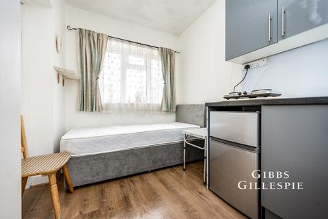 undefined, Ivy Close, Pinner, Middlesex, HA5