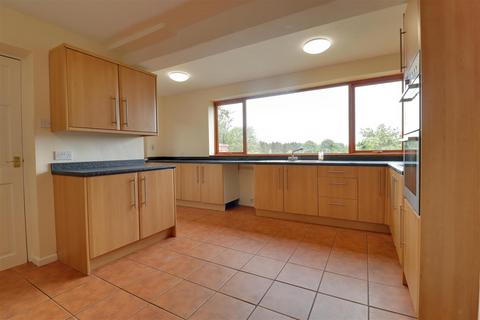 5 bedroom detached house for sale, Den Lane, Wrinehill, Crewe