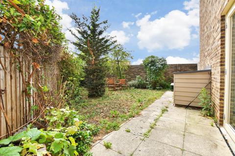 39 Althorne Way, Dagenham, RM10 7FT