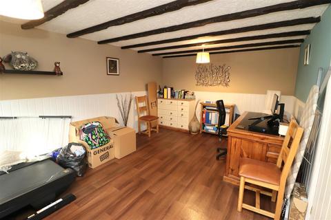 2 bedroom character property for sale, Front Street, Middleton On The Wolds, Driffield