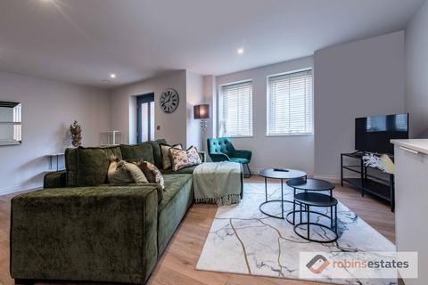 2 bedroom apartment to rent, Nottingham, NG7 1NF