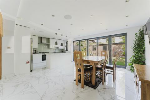 undefined, St. Margarets Close, Iver SL0