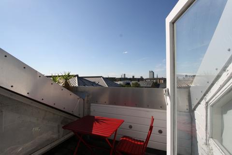 1 bedroom flat to rent, Plate House, 3 Burrells Wharf Square, Isle Of Dogs, London, E14