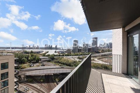 3 bedroom apartment for sale, Tyburn Gardens Peto Street North, Canning Town, E16