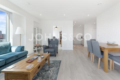 3 bedroom apartment for sale, Tyburn Gardens Peto Street North, Canning Town, E16