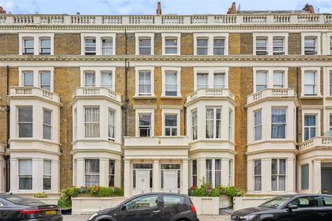 Studio to rent, Penywern Road, London, SW5
