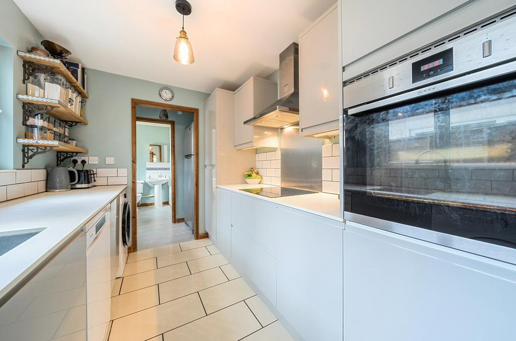 1335666-11-6899ee...