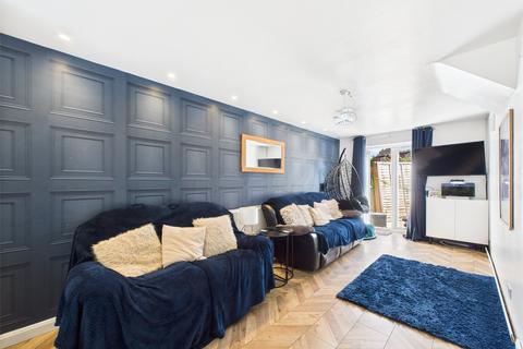 5 bedroom semi-detached house for sale, Innsworth Lane, Gloucester, Gloucestershire, GL3