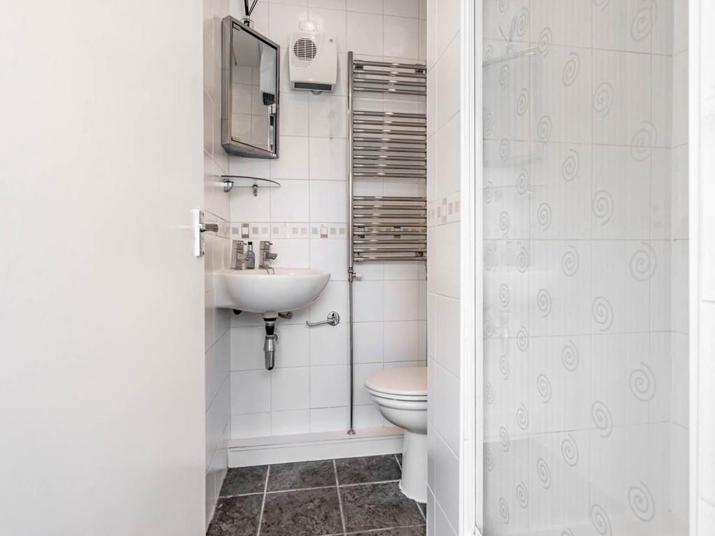 63881 42-Thomson Cres